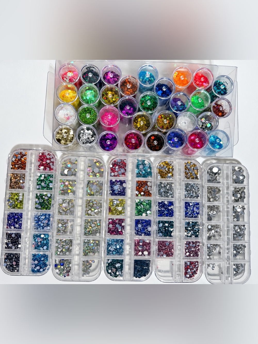 Nail Art Glitter & Rhinestone Lot – 32 Jars + 5 Organizers